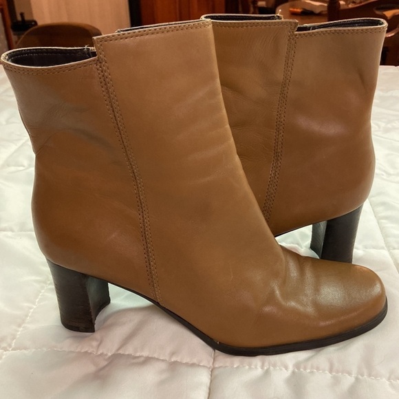 Madison & Max February Camel Stack Heeled Booties Size 7 - Picture 6 of 12